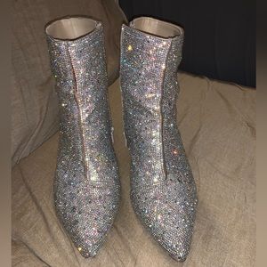 GORGEOUS Betsey Johnson Kyla Booties